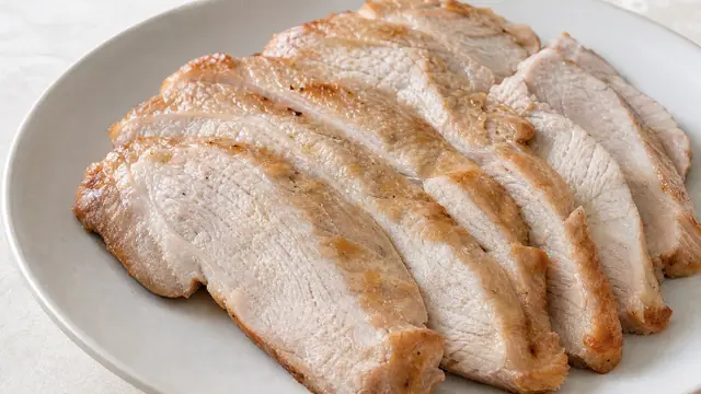 加熱した豚もも肉のPFC解説で使う食材イメージ