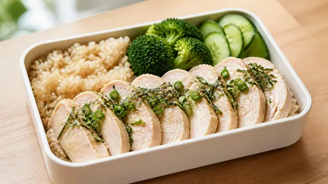 鶏むね肉の塩麹のりレンジ蒸し弁当の完成イメージ