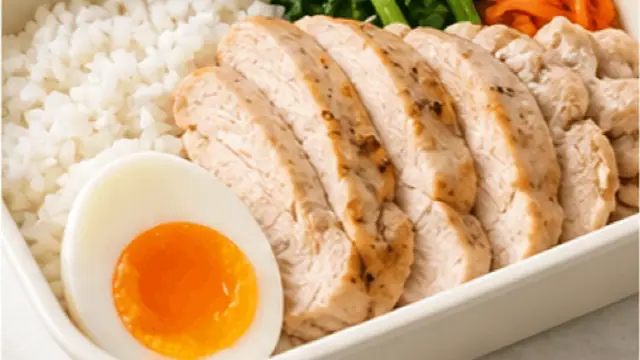コンビニ風高たんぱくランチの完成イメージ
