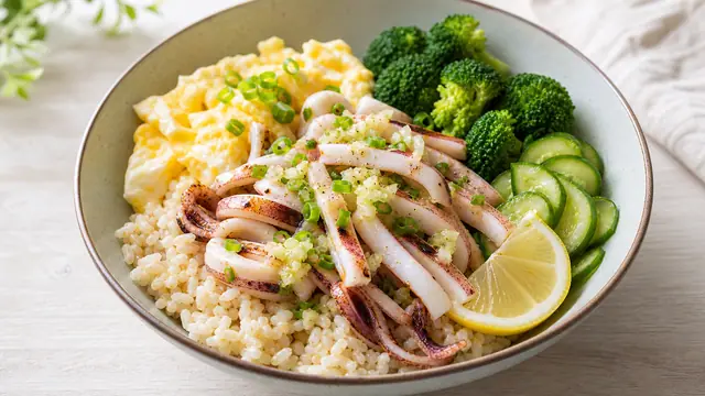 焼きイカねぎ塩レモン玄米ボウルの完成イメージ